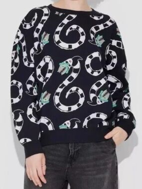 Beetlejuice Sandworm Crewneck Sweatshirt Small